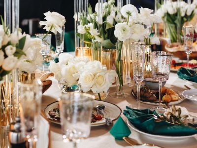 fine-restaurant-dinner-table-place-setting